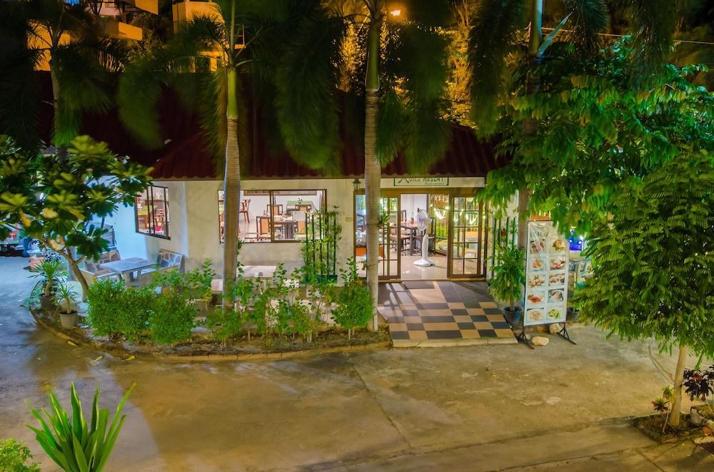 Avila Resort Pattaya Джомтиен Бийч Екстериор снимка