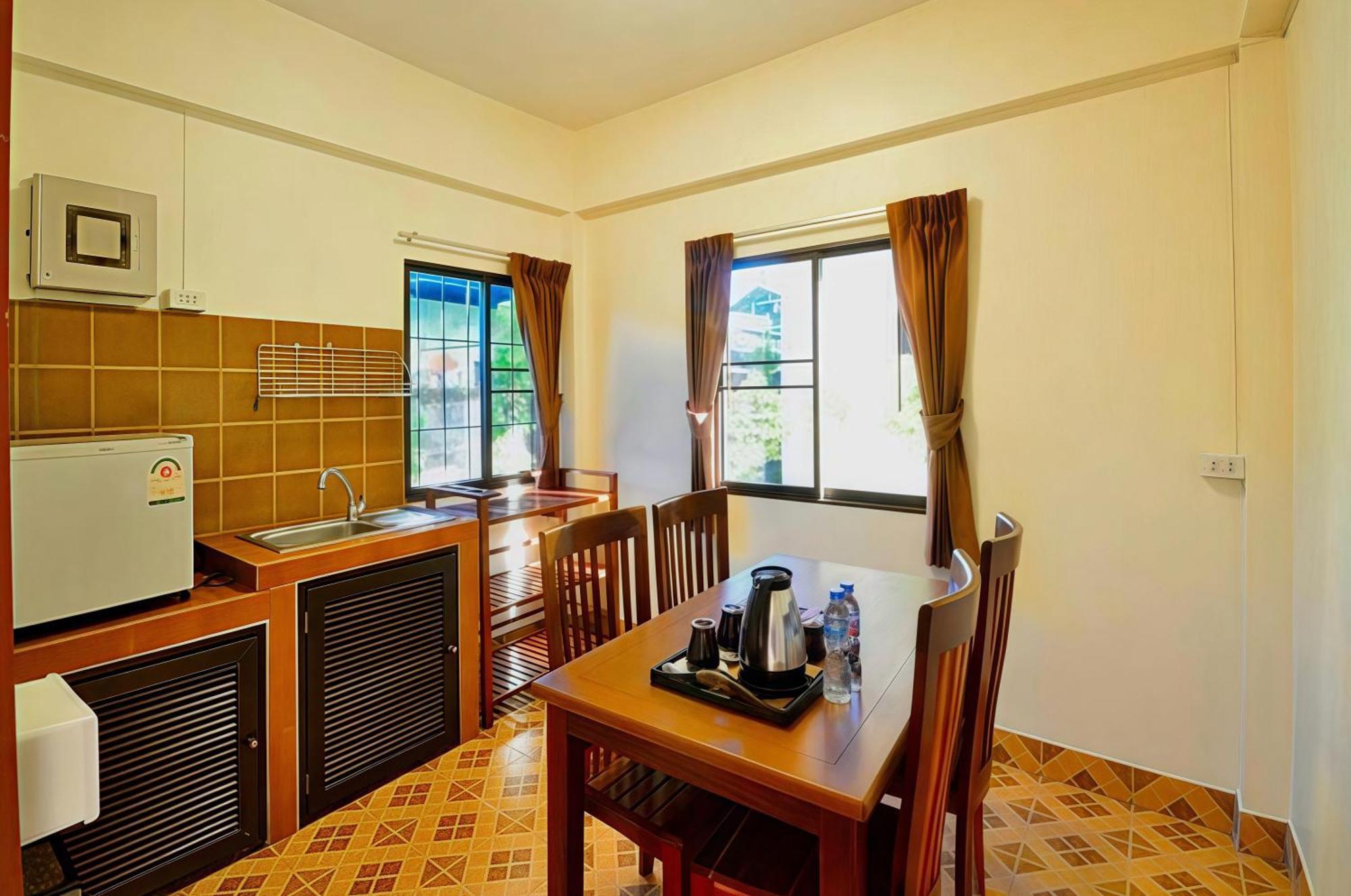 Avila Resort Pattaya Джомтиен Бийч Стая снимка