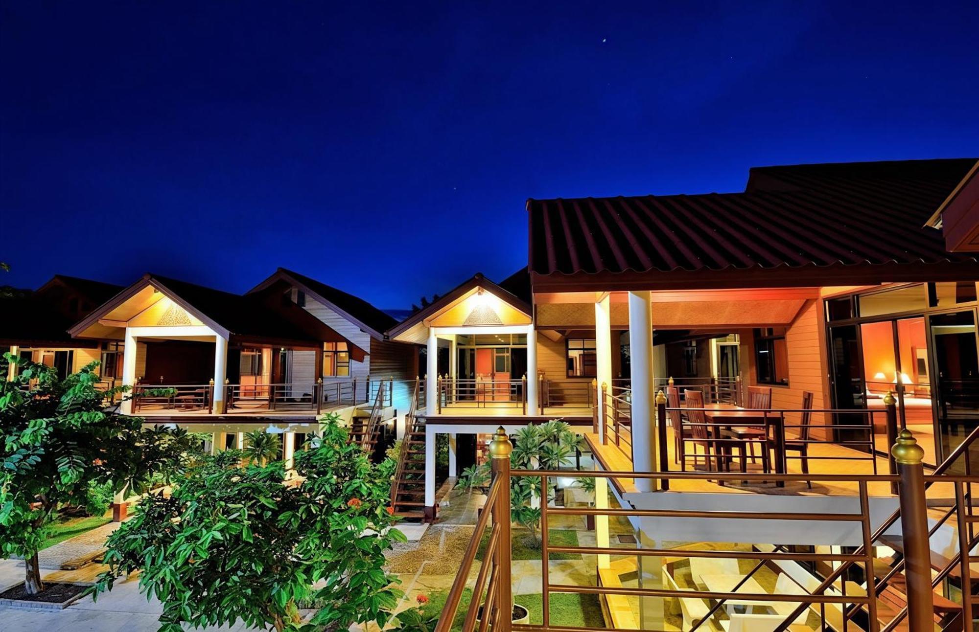 Avila Resort Pattaya Джомтиен Бийч Екстериор снимка