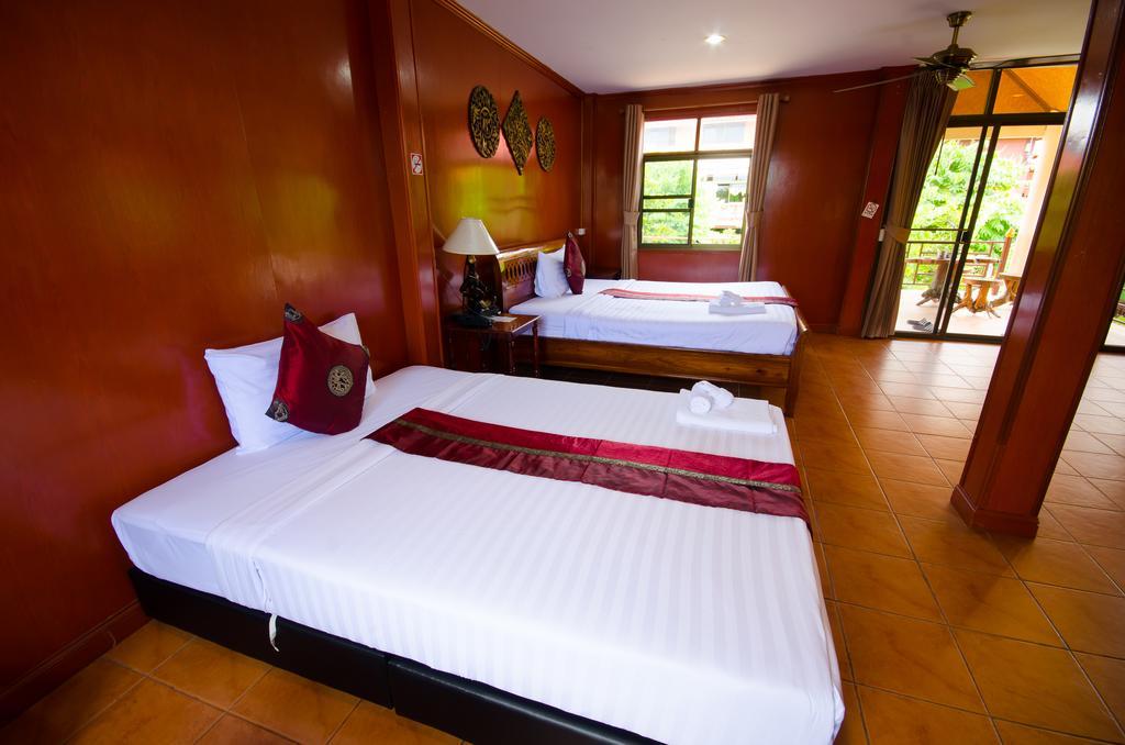 Avila Resort Pattaya Джомтиен Бийч Екстериор снимка