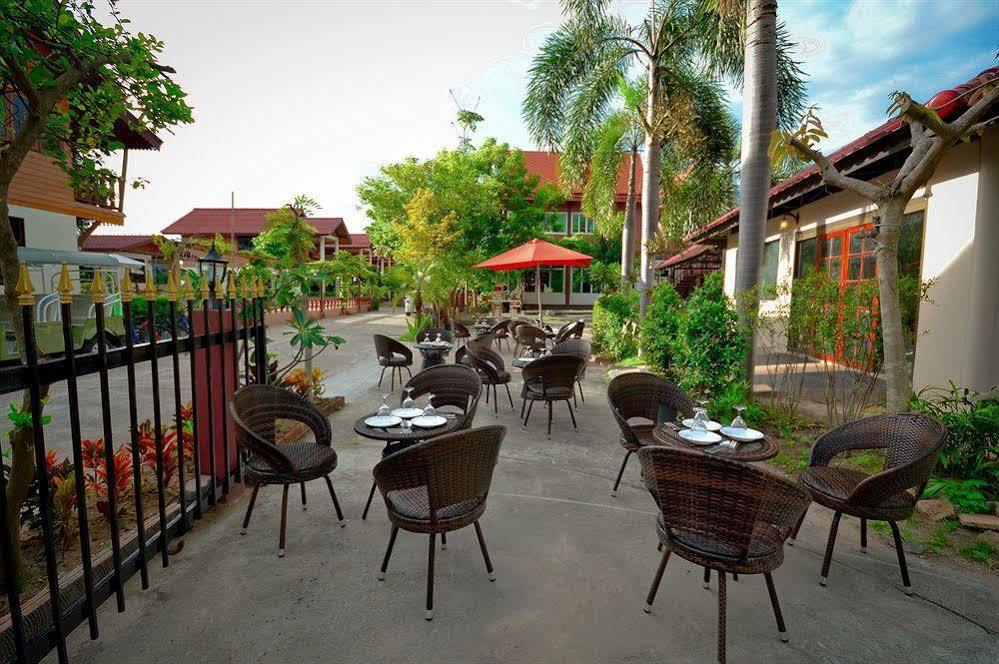 Avila Resort Pattaya Джомтиен Бийч Екстериор снимка